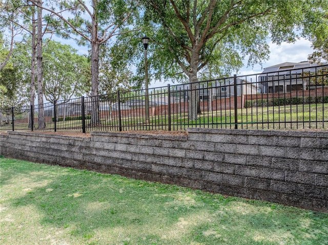 143 Alfani St, Davenport, FL 33896 - view of yard
