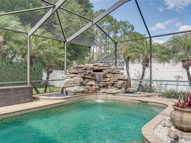 148 Melissa Trl, Auburndale, FL 33823 - view of pool with glass enclosure and an in-ground hot tub