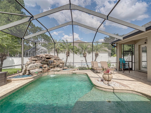 148 Melissa Trl, Auburndale, FL 33823 - view of pool with a patio area, a fenced backyard, and glass enclosure