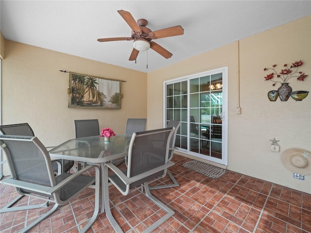 2921 W Socrum Loop Rd, Lakeland, FL 33810 - view of patio featuring a ceiling fan and outdoor dining space