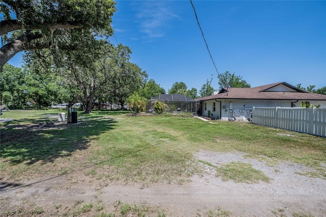 7608 Franklin Rd, Plant City, FL 33565 - view of yard with glass enclosure