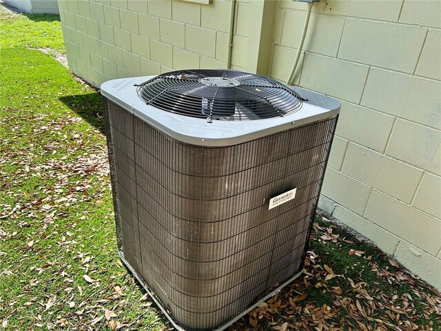 304 Bell St, Wauchula, FL 33873 - exterior view of cooling unit and concrete block siding