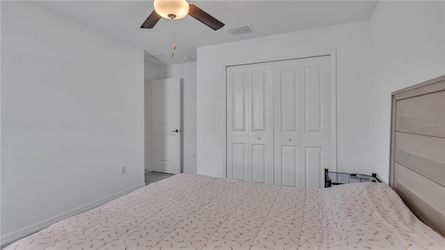 2966 Flying Blackbird Rd, Bartow, FL 33830 - bedroom with a closet and ceiling fan