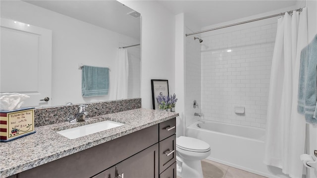 2966 Flying Blackbird Rd, Bartow, FL 33830 - bathroom with toilet, vanity, shower / bathtub combination with curtain, and tile patterned floors