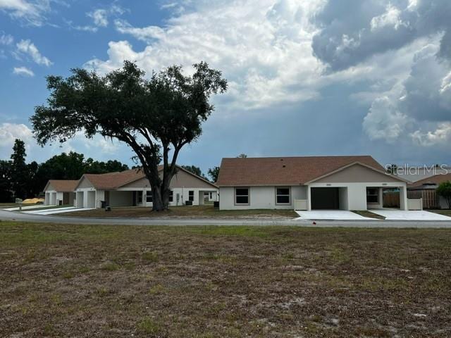 4036 Oak Loop, Mulberry, FL 33860 - view of front facade with a patio
