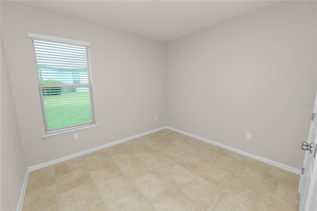 4125 Prima Lago Cir, Lakeland, FL 33810 - unfurnished room with baseboards