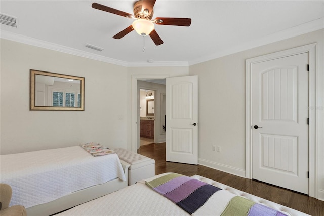 1825 Pawnee Trl, Lakeland, FL 33803 - bedroom with wood finished floors, ornamental molding, baseboards, and ceiling fan
