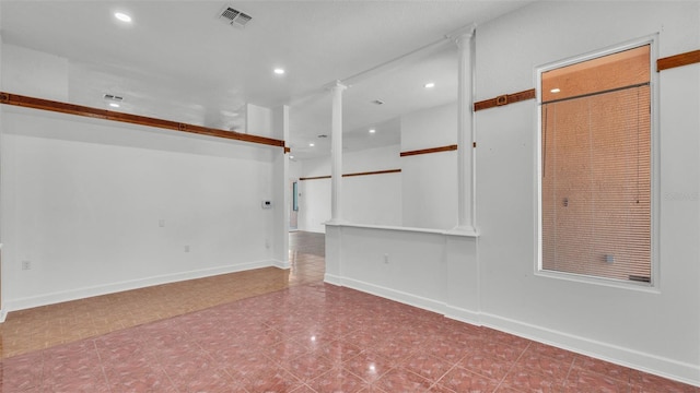 5370 Boxtree Ct, Dade City, FL 33523 - empty room featuring recessed lighting, baseboards, and tile patterned floors