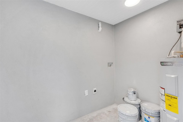 3601 Ave R NW, Winter Haven, FL 33881 - bathroom featuring water heater
