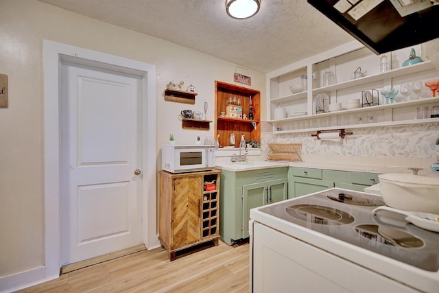 108 Jim Rodgers Ave, Avon Park, FL 33825 - photo 9
