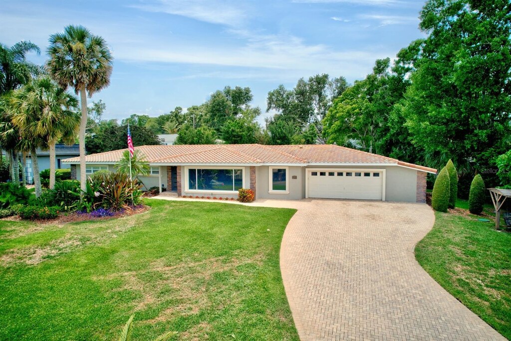 1235 Lake Point Dr, Lakeland, FL 33813 - photo 1