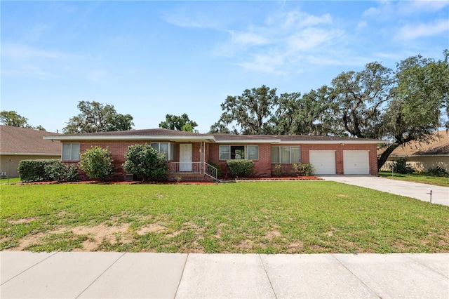 111 E Orange St, Davenport, FL 33837 - photo 1