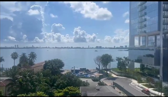 600 NE 27th St Unit 604, Miami, FL 33137 - water view with nearby urban area
