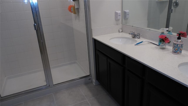 550 Patton Loop, Bartow, FL 33830 - full bath with double vanity, a shower stall, and tile patterned flooring