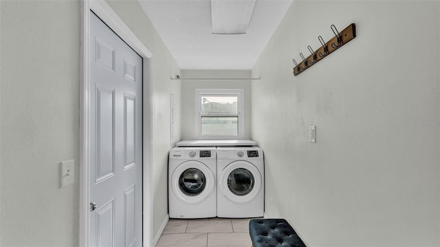 934 Point View Ln, Lakeland, FL 33813 - washroom featuring washer and dryer