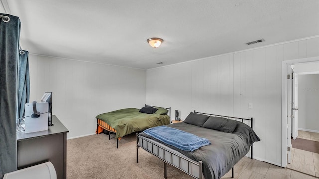 934 Point View Ln, Lakeland, FL 33813 - bedroom featuring baseboards and crown molding