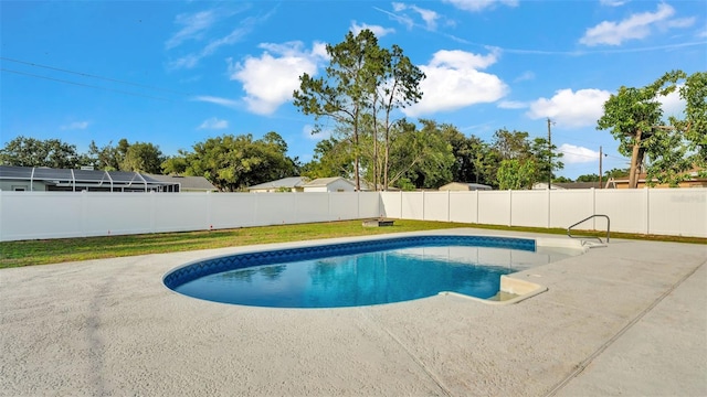 934 Point View Ln, Lakeland, FL 33813 - view of swimming pool with a patio area