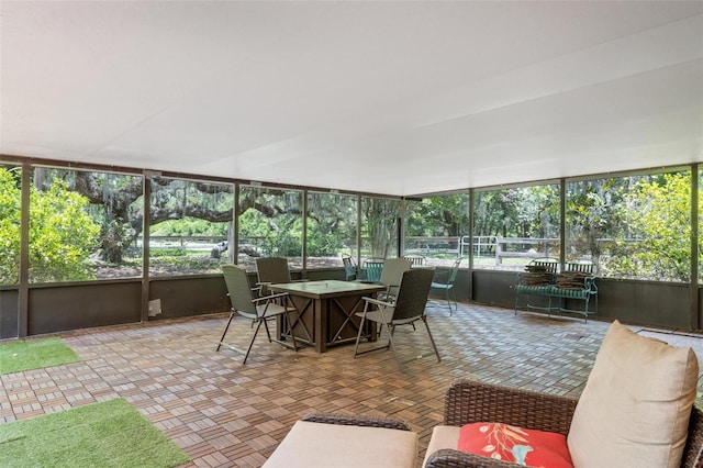 6819 Broken Arrow Trl S, Lakeland, FL 33813 - sunroom featuring plenty of natural light and outdoor dining space