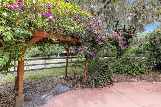 6819 Broken Arrow Trl S, Lakeland, FL 33813 - view of patio
