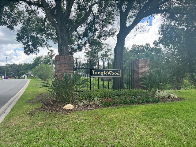 1909 Masters Way, Plant City, FL 33566 - community sign with a lawn