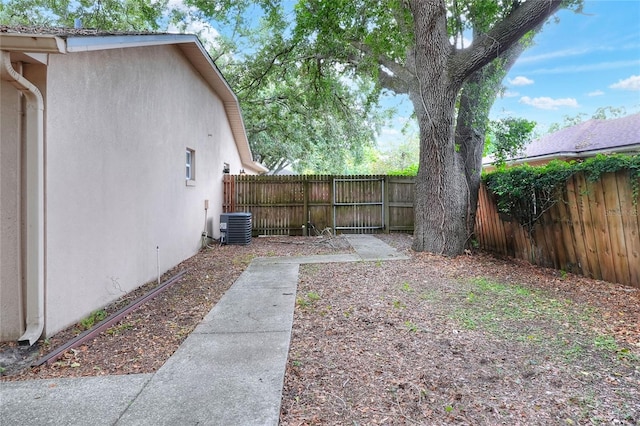 1300 Ariana Woods Cir, Auburndale, FL 33823 - view of fenced backyard