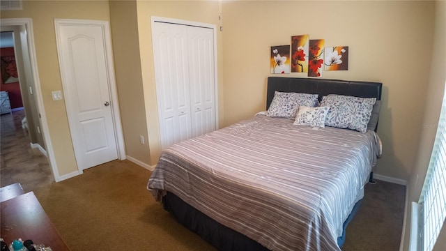 2170 Forest Lake Ave, Dundee, FL 33838 - bedroom featuring carpet and a closet