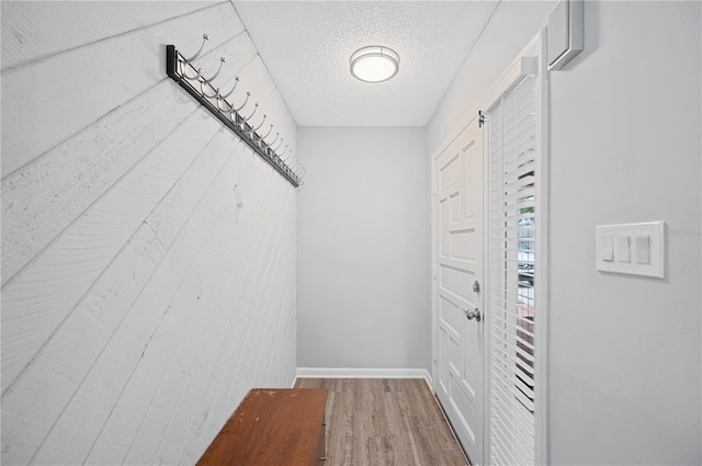 3080 Cross Fox Dr, Mulberry, FL 33860 - spacious closet featuring wood finished floors