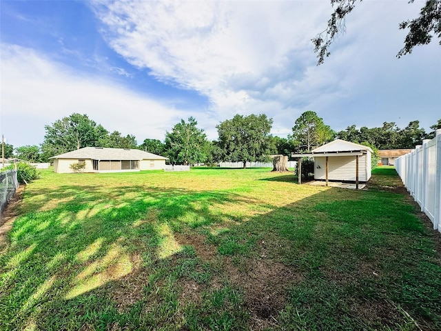 709 N Polk Ave, Fort Meade, FL 33841 - view of yard