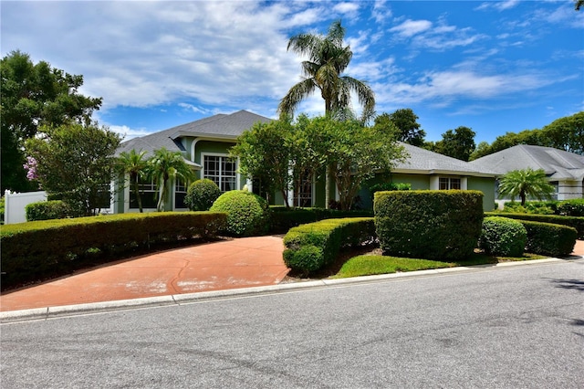 943 Hamilton Place Ln, Lakeland, FL 33813 - view of front of home with stucco siding