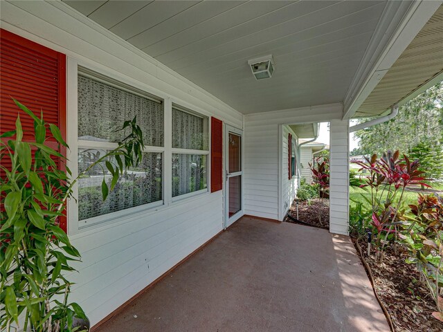 4926 Pleasant Hollow Trl, Lakeland, FL 33811 - photo 5