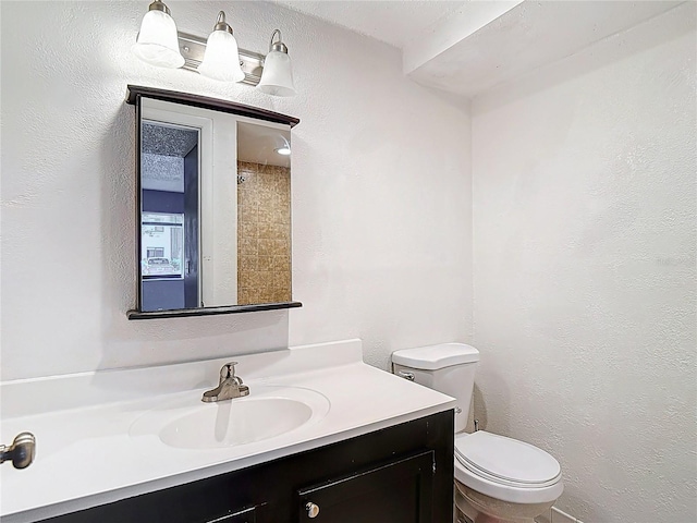 11704 Raintree Village Blvd Unit B, Temple Terrace, FL 33617 - bathroom featuring vanity and a shower
