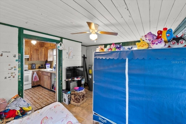 320 W Carver St, Lakeland, FL 33805 - bedroom with wood ceiling and ceiling fan