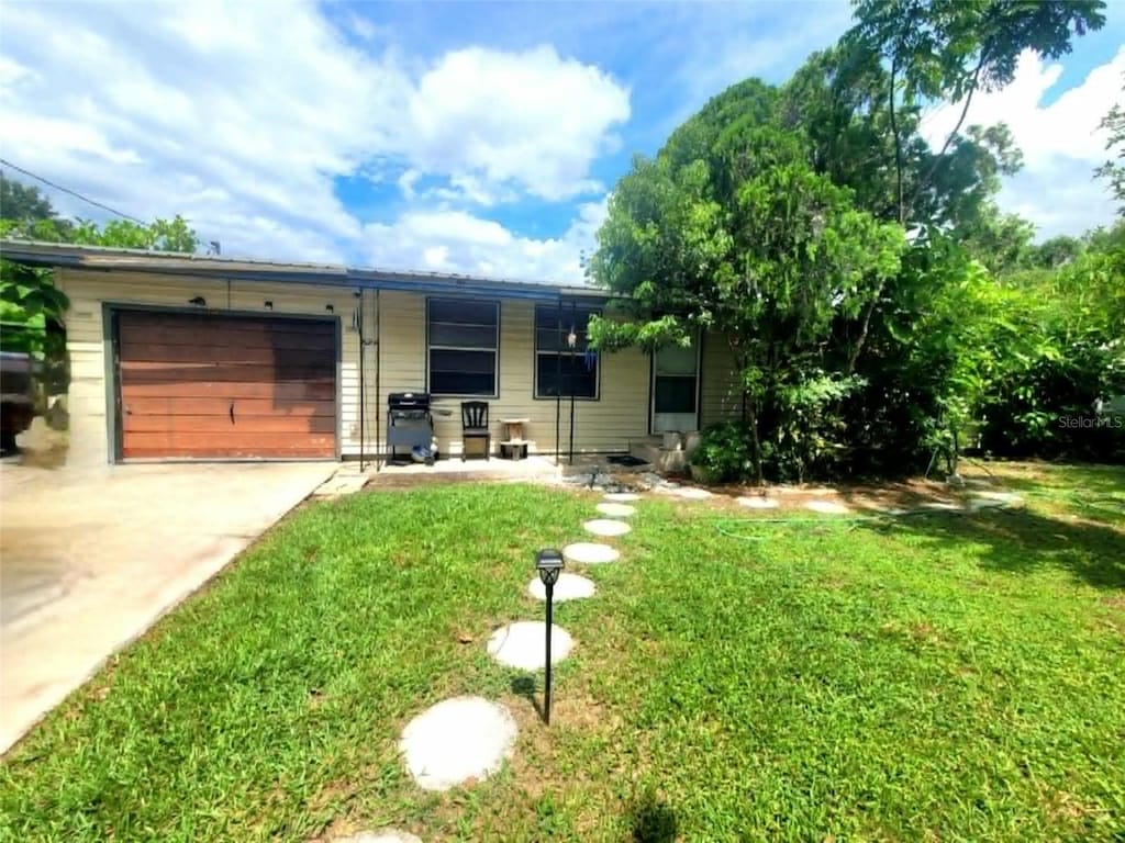 722 N Nashua Ave, Fort Meade, FL 33841 - photo 1