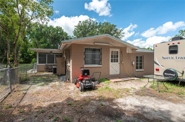 114 Pennsylvania Ave, Wauchula, FL 33873 - back of property with concrete block siding