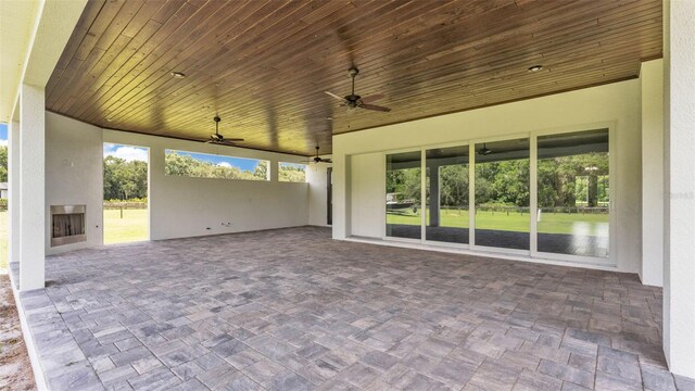 1385 Ewell Rd, Lakeland, FL 33811 - view of patio with a ceiling fan