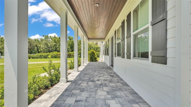 1385 Ewell Rd, Lakeland, FL 33811 - view of patio / terrace