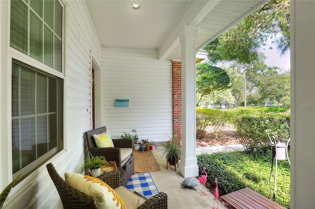 1145 Denton St, Lakeland, FL 33803 - view of covered porch
