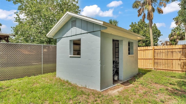 980 S Mill Ave, Bartow, FL 33830 - view of shed with a fenced backyard