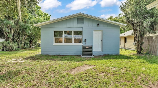 980 S Mill Ave, Bartow, FL 33830 - rear view of property featuring cooling unit