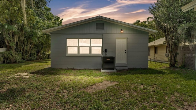 980 S Mill Ave, Bartow, FL 33830 - back of property at dusk with cooling unit