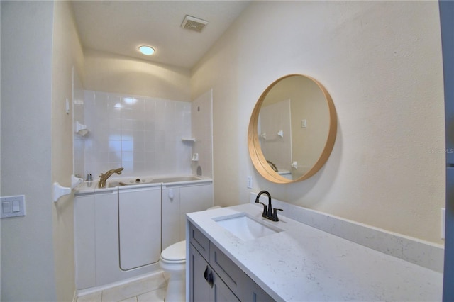 4188 Muirfield Loop, Lake Wales, FL 33859 - bathroom with a garden tub, vanity, and tile patterned floors