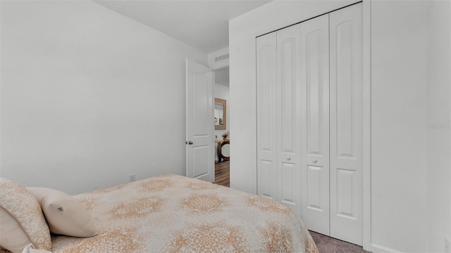 1125 Mattie Pointe Blvd, Auburndale, FL 33823 - carpeted bedroom featuring a closet