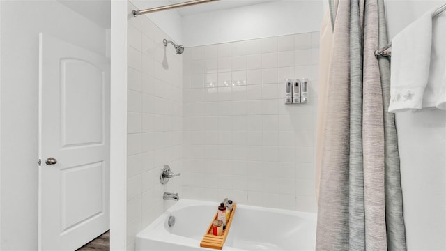 1125 Mattie Pointe Blvd, Auburndale, FL 33823 - full bath featuring shower / tub combo