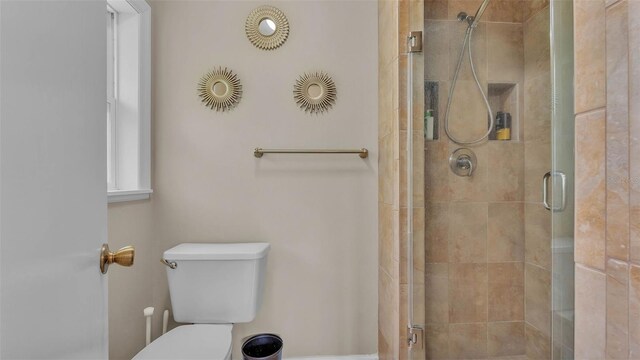 4219 Forest Hills Dr, Lakeland, FL 33813 - bathroom with toilet and a stall shower