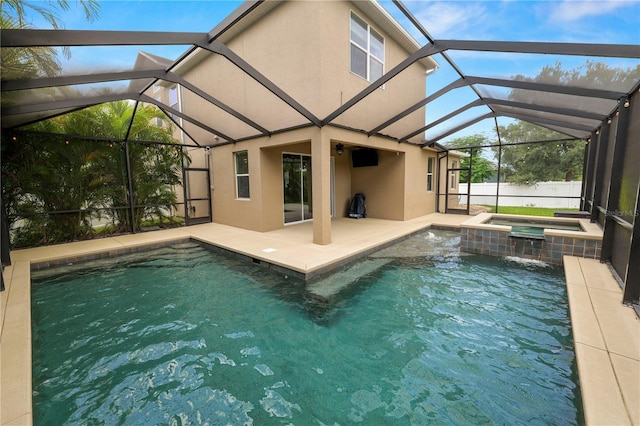 228 Magneta Loop, Auburndale, FL 33823 - swimming pool with an in-ground hot tub, a patio area, and a lanai