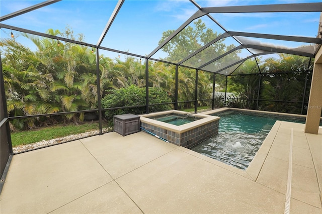 228 Magneta Loop, Auburndale, FL 33823 - view of swimming pool featuring a pool with connected hot tub, a patio, and a lanai