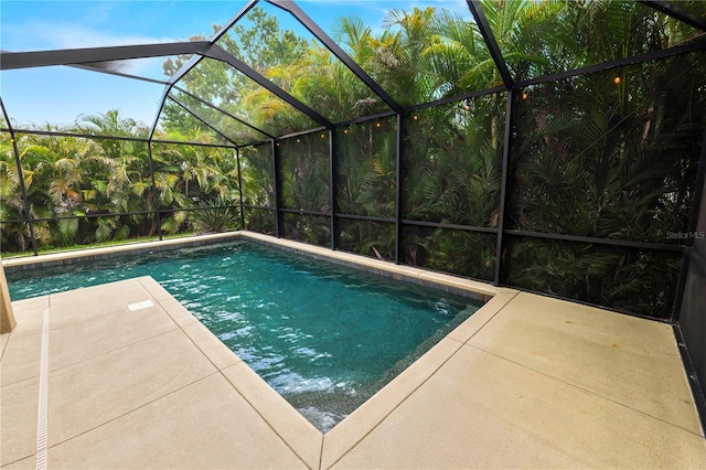 228 Magneta Loop, Auburndale, FL 33823 - outdoor pool with a patio area and a lanai