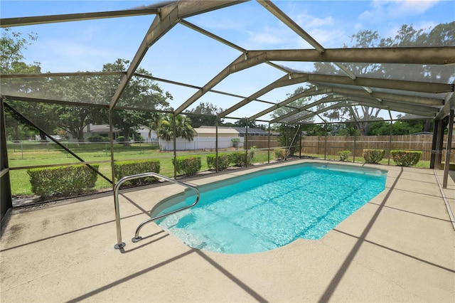 3315 Cross Fox Dr, Mulberry, FL 33860 - view of swimming pool with a patio area, a fenced backyard, and a lanai