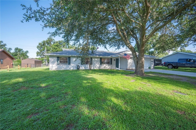 6507 Shadowbrook Run, Lakeland, FL 33813 - single story home featuring concrete driveway