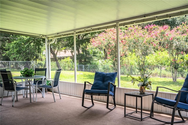 6920 Newman Cir E, Lakeland, FL 33811 - sunroom with outdoor dining area